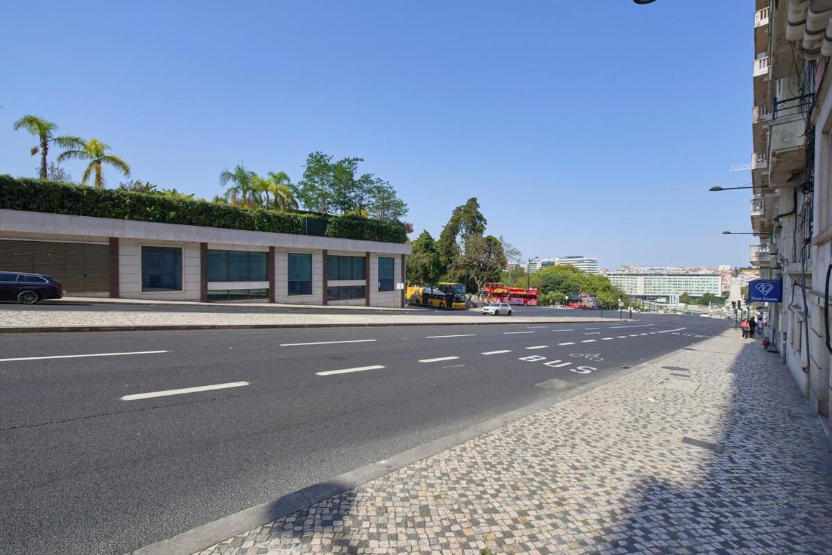 Marques De Pombal - Curated In Apartment Lisbon